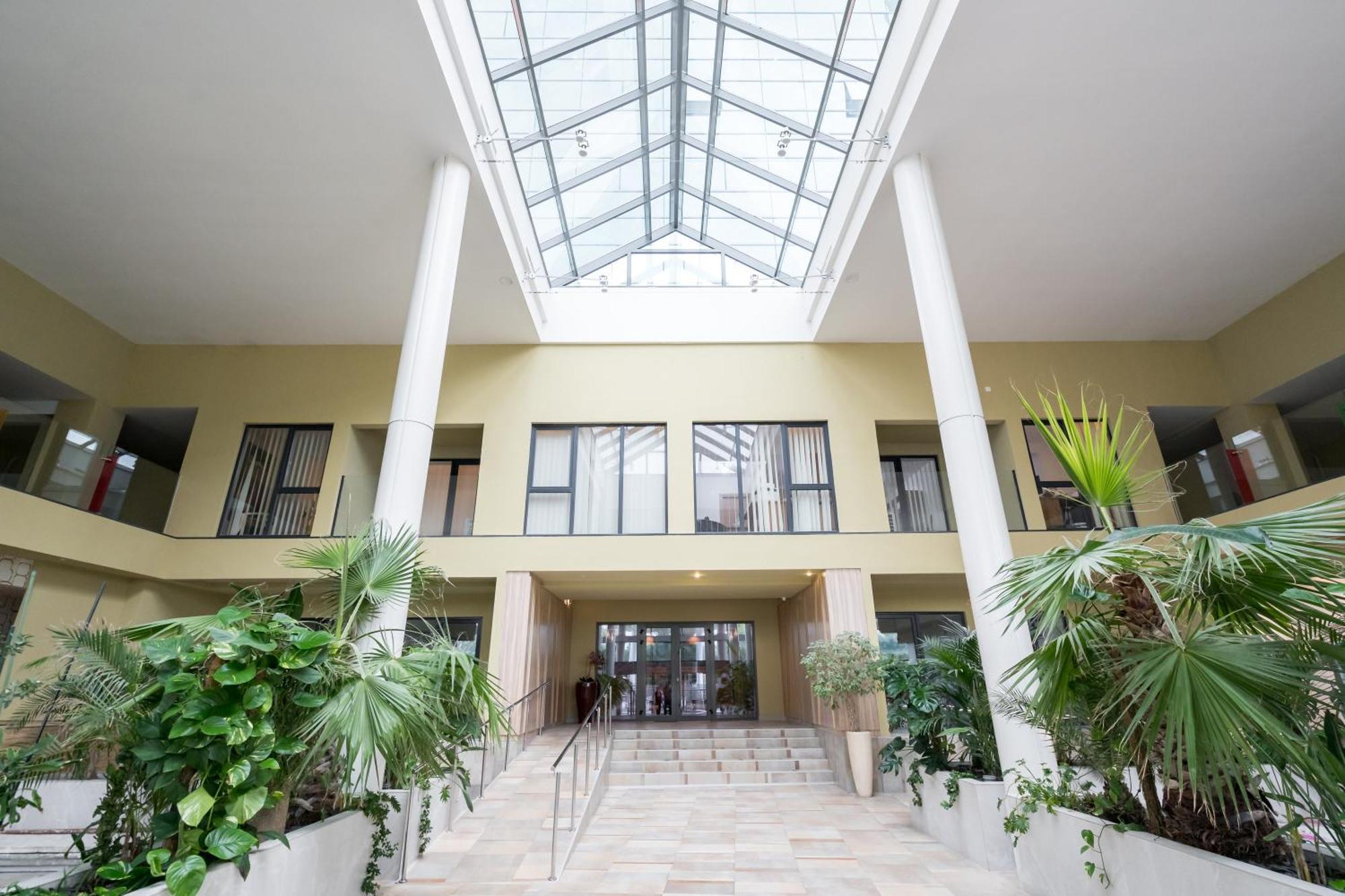 Charlotte Grand Bucharest Apartman Kültér fotó